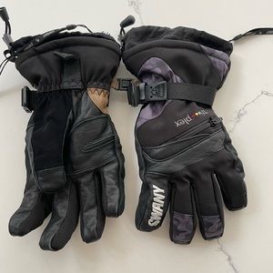 Swany kids winter gloves. Xl 11/12. EUC camp color